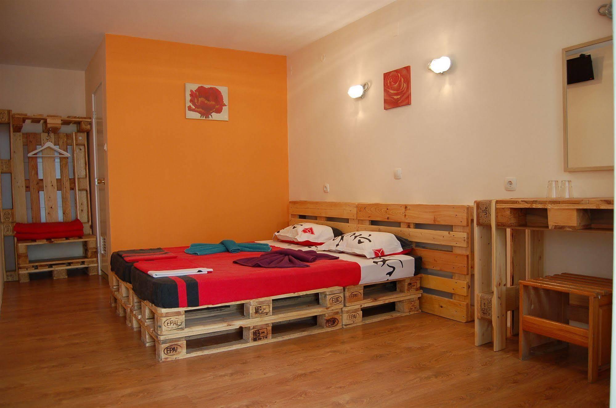 Hostel Pop Bogomil Szófia Kültér fotó